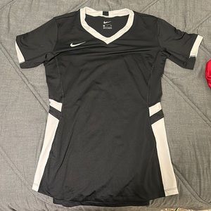 NWOT Nike jersey workout shirt